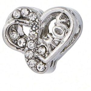 Charm- Bracelet Charm Rhinestone Heart that says MOM Bracelet Pendant nwt.